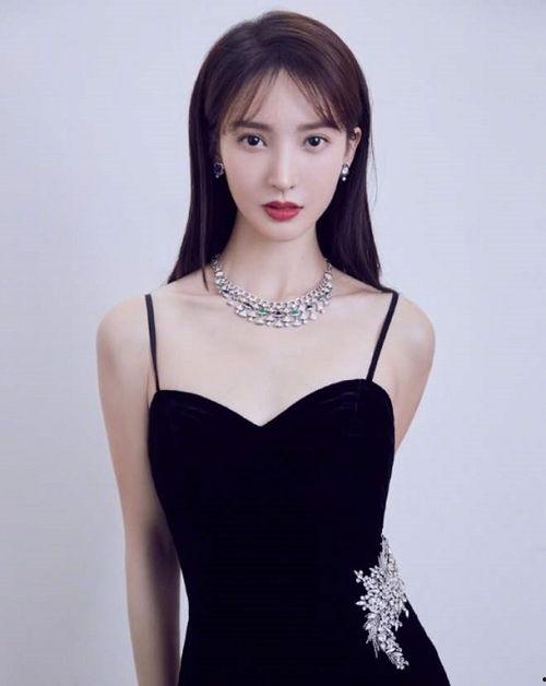 娱乐圈爆料配图网红女星,揭秘幕后真相 第3张 娱乐圈爆料配图网红女星,揭秘幕后真相 第3张